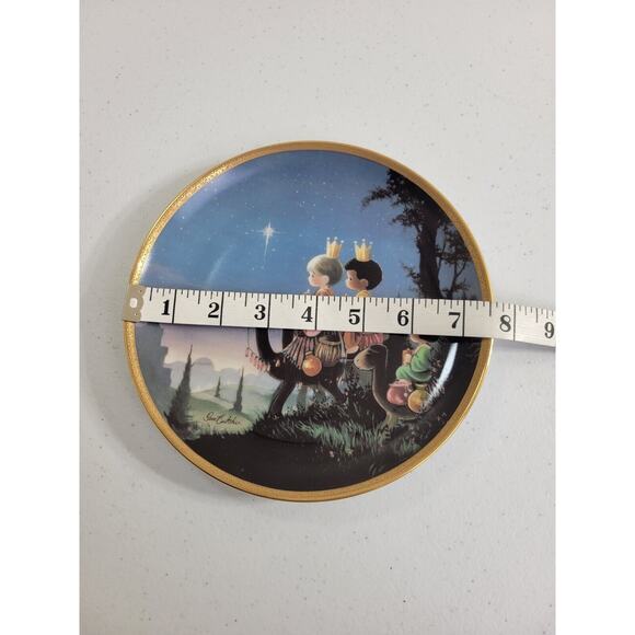 Precious Moments They Followed the Star by Sam Butcher Collectible Plate 7.5" - Picture 3 of 4